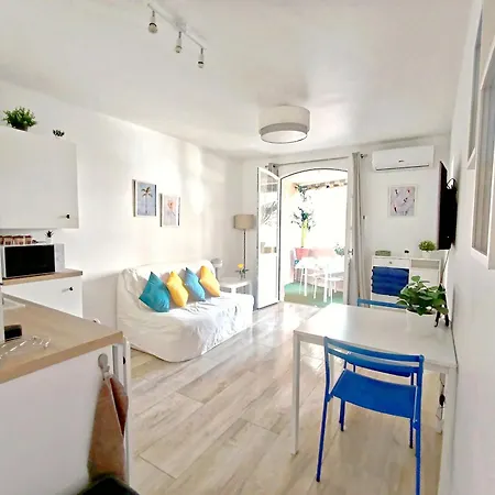 2 Pieces Avec Balcon, Clim Et Parking Au Port De Apartmán *