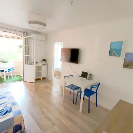 2 Pieces Avec Balcon, Clim Et Parking Au Port De Apartament *